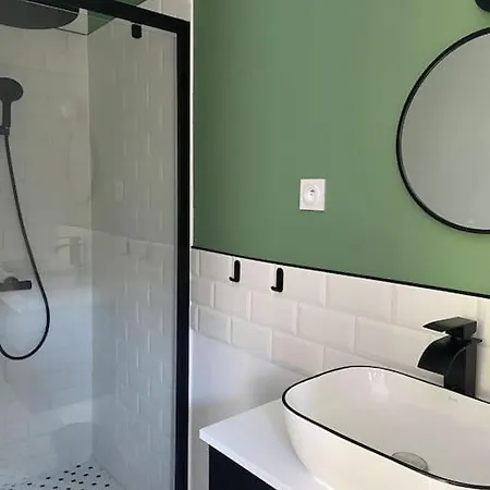 Tres Bel Appartement Avec Jardin Reposant Angers Exterior photo